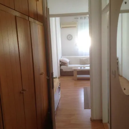 Ulica Antuna Mihanovica 51a Apartment *